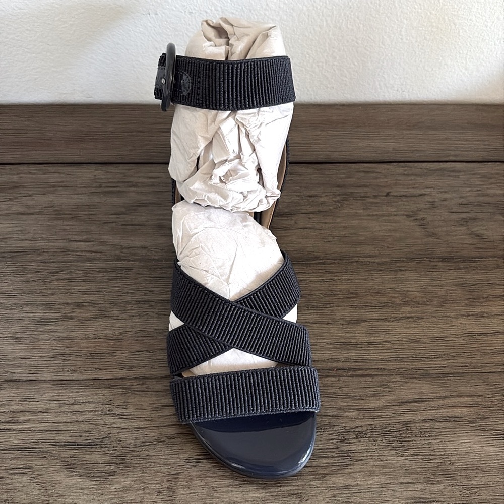 NIB [Life Stride] Temple Ankle Strap Flat Wedge Sandals Navy Blue Women’s 6 Wide - Picture 6 of 13